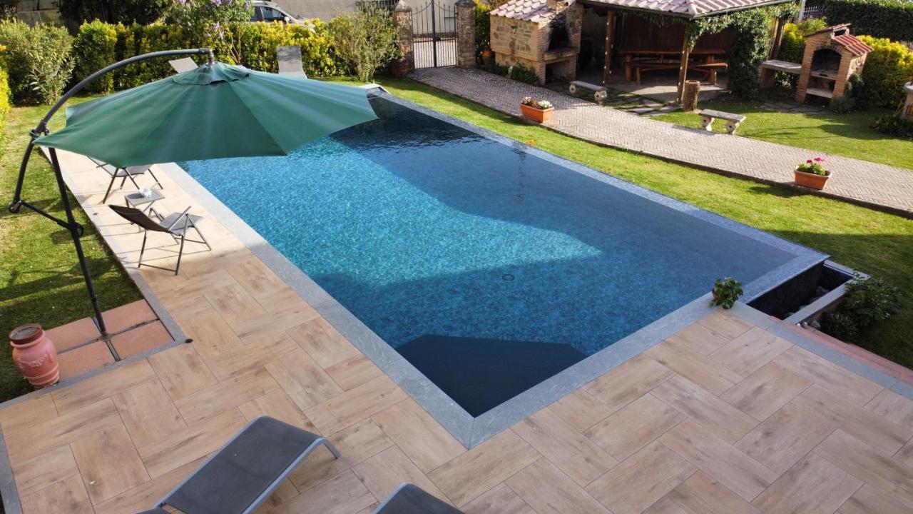 Casa Dani Con Piscina Privata Apartment Монтичано Екстериор снимка