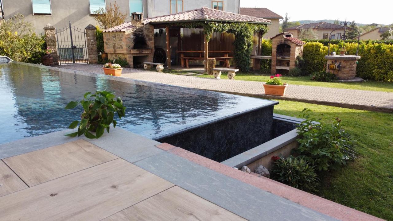 Casa Dani Con Piscina Privata Apartment Монтичано Екстериор снимка
