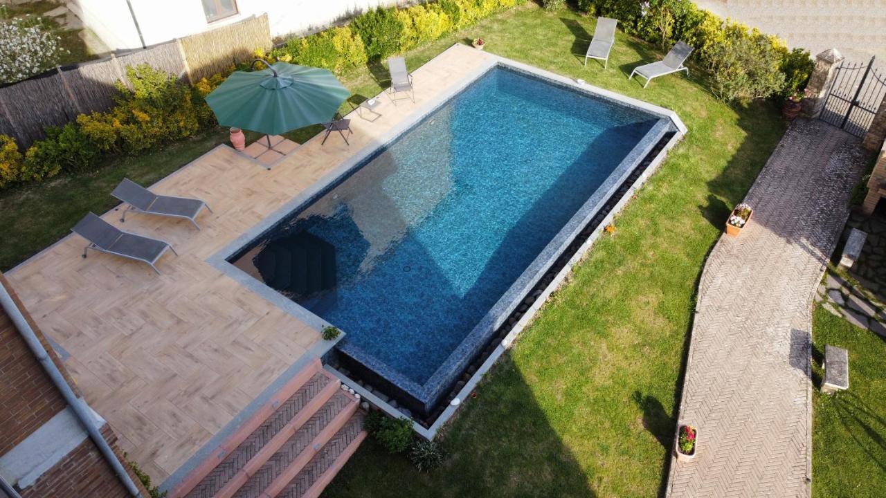 Casa Dani Con Piscina Privata Apartment Монтичано Екстериор снимка